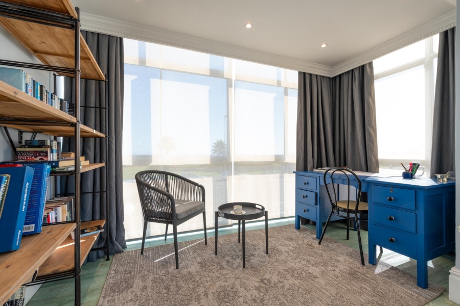 1 Bedroom Property for Sale in Mouille Point Western Cape